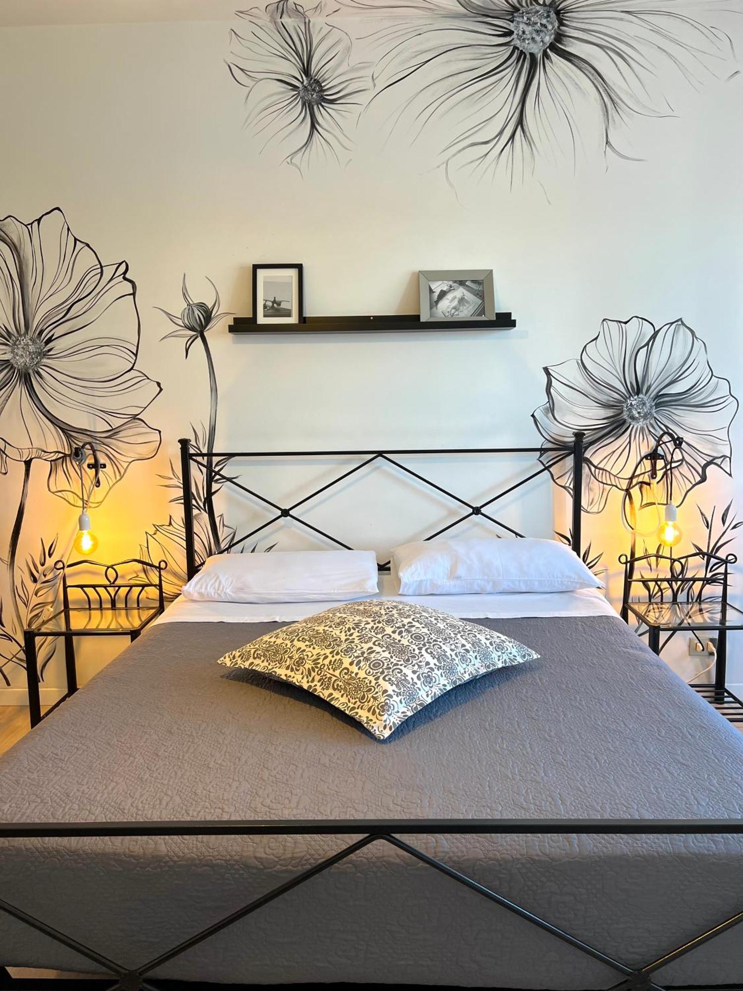 Eufonia Vinyl Friendly Apartment Рим Екстериор снимка